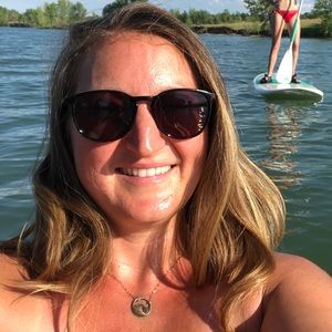 Meet your Posher, Rachel